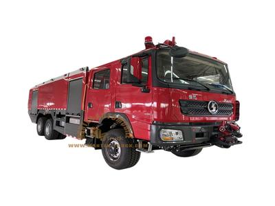 ¿Cuáles son los requisitos técnicos para los camiones de extinción de incendios urbanos de batalla principal?