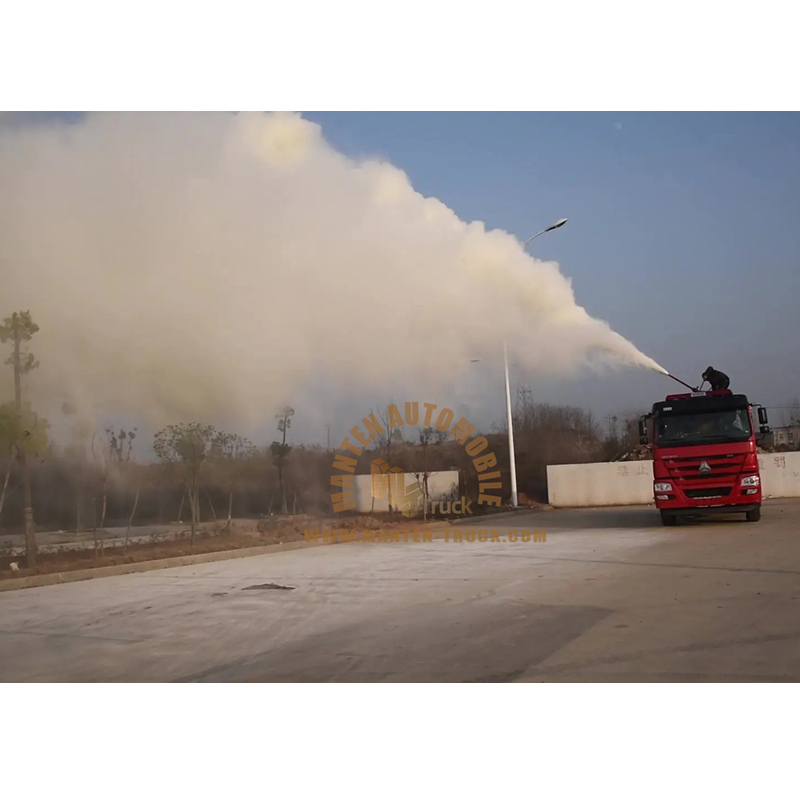 Polvo seco camión de lucha contra incendios